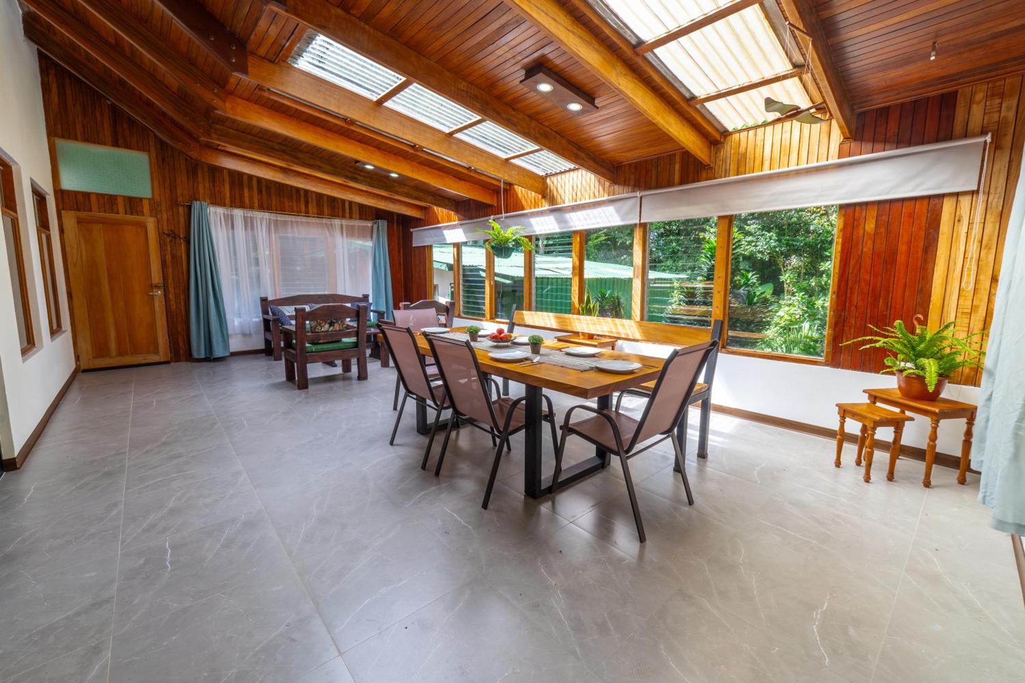 Casa Violeta Home Rentals Monteverde Buitenkant foto