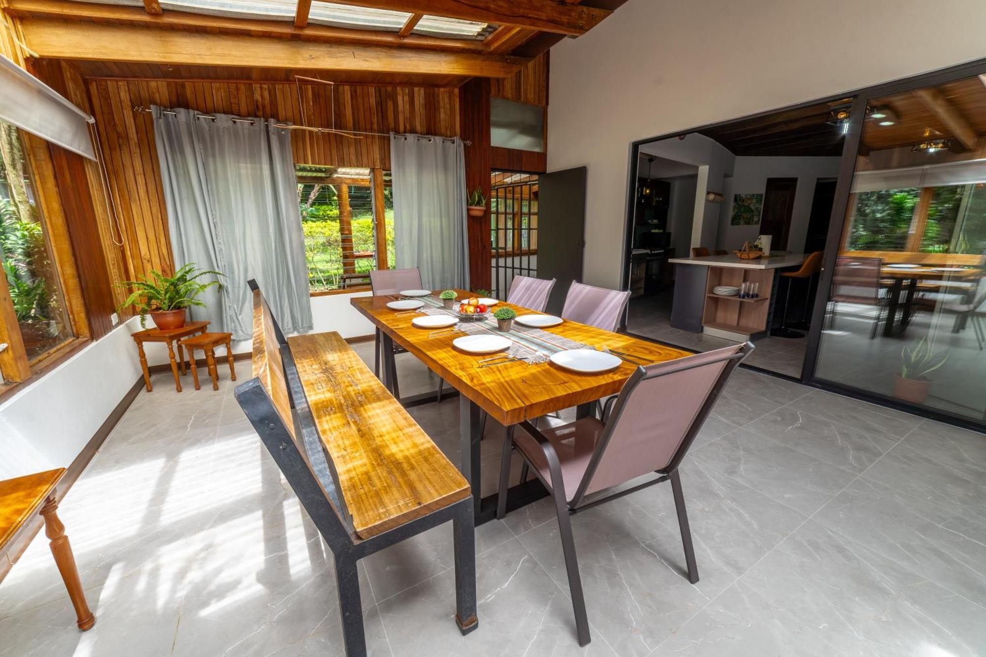 Casa Violeta Home Rentals Monteverde Buitenkant foto
