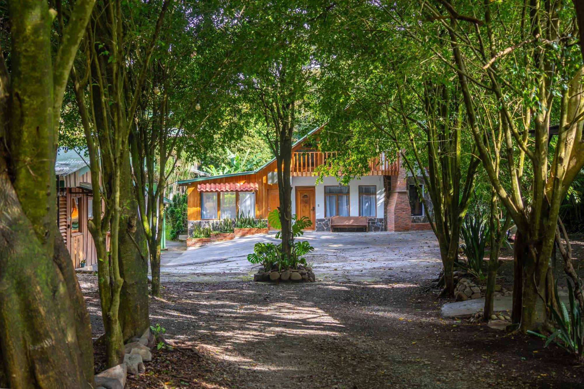 Casa Violeta Home Rentals Monteverde Buitenkant foto