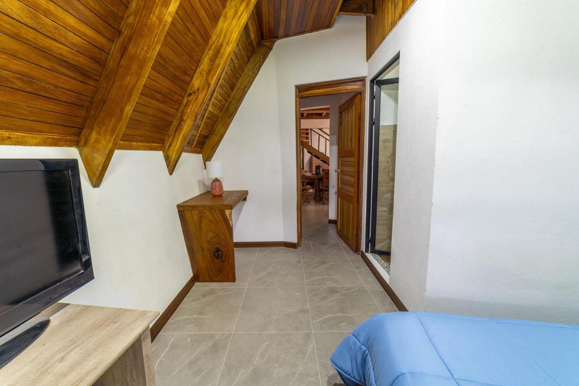 Casa Violeta Home Rentals Monteverde Buitenkant foto