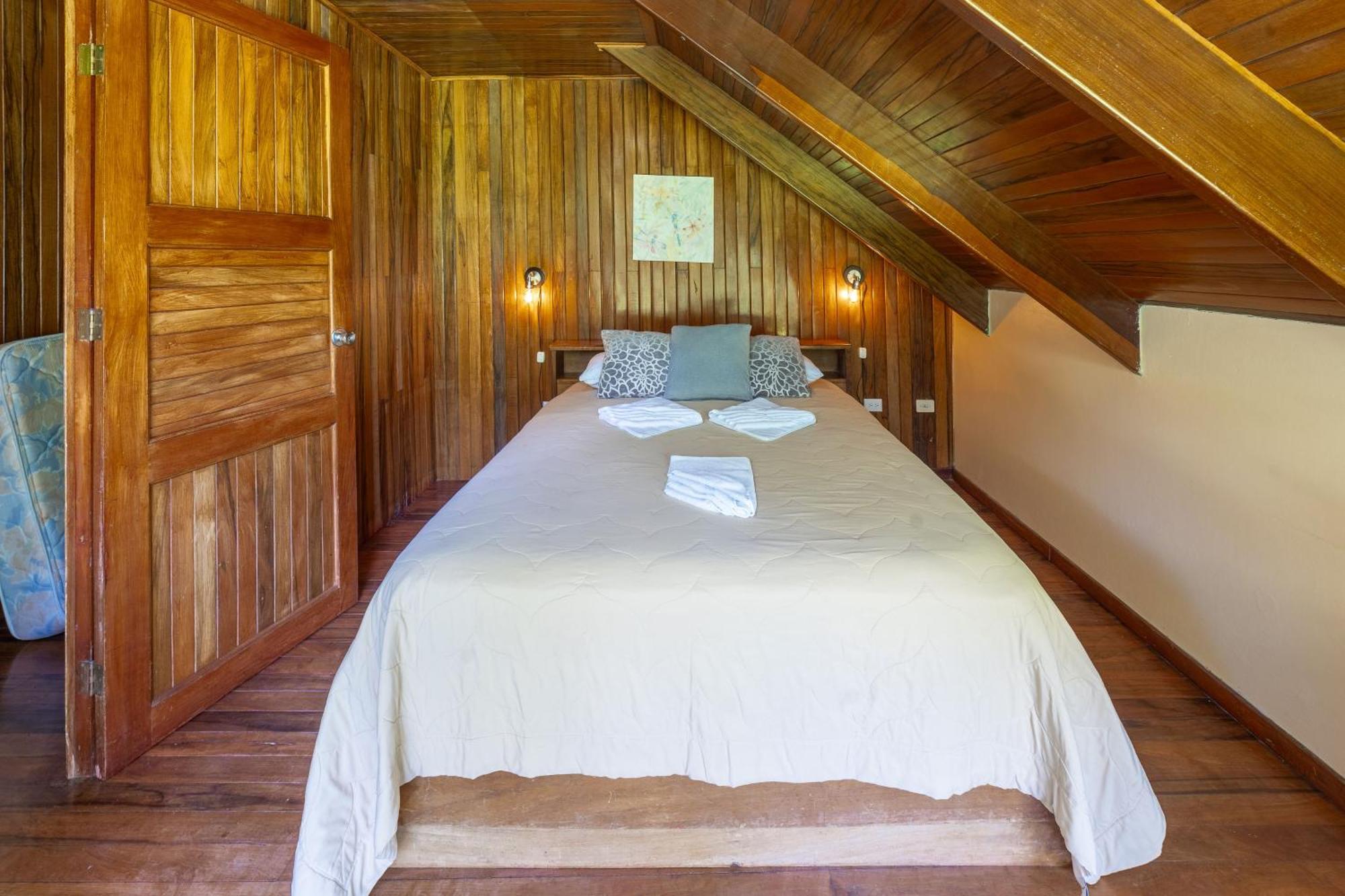 Casa Violeta Home Rentals Monteverde Buitenkant foto