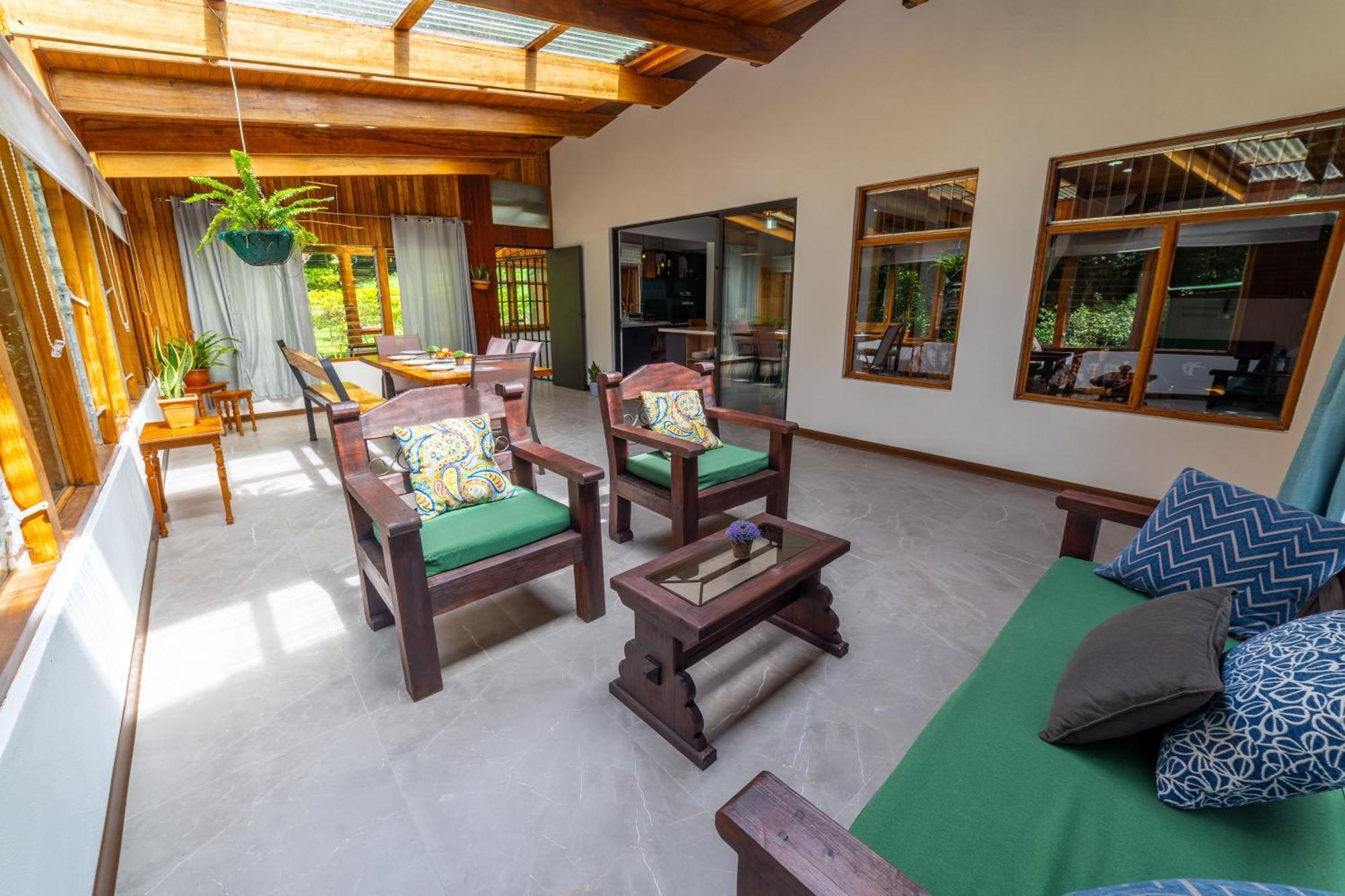 Casa Violeta Home Rentals Monteverde Buitenkant foto